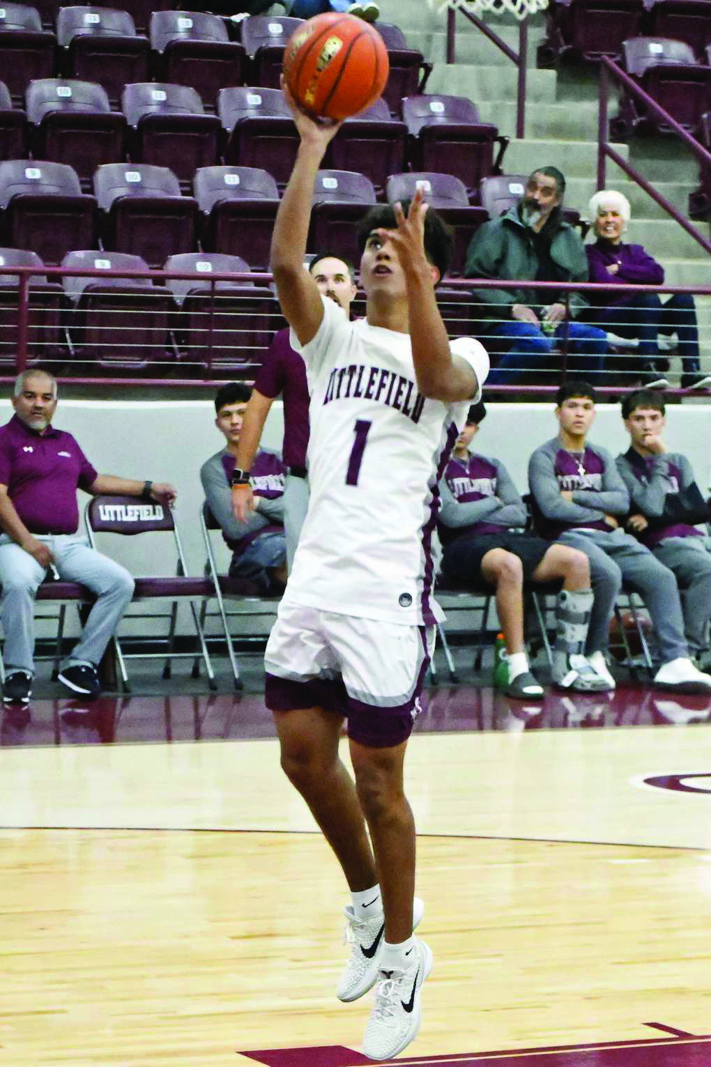 Littlefield’s Jayden Barrio puts up a floater in the lane, during the second half of the Wildcats’, 71-40, loss to the Abernathy Antelopes last Monday at Wildcat Gym. (Staff Photo by Derek Lopez)