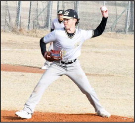 Sudan’s Trent Wilson fires in a pitch during the bottom of the first inning, of the Hornet’s tournament-opener against Muleshoe JV on Thursday at the Shorty Barlow Springlake-Earth Baseball Classic. (Staff Photo by Derek Lopez)