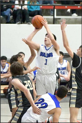 Amherst falls to Jayton in area round