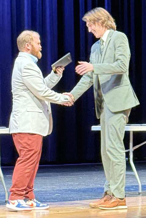 DREW LOCKHART was awarded the NSDA Tall Cotton 2024-25 Student of the Year Award. (Sudan ISD Photo)