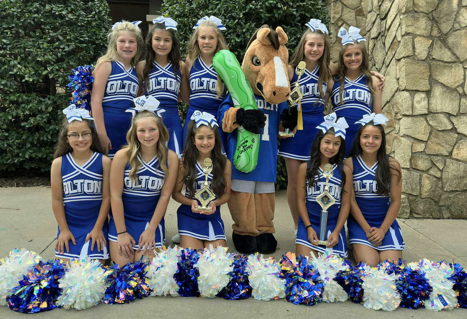 Olton Junior High Cheer squad attends camp
