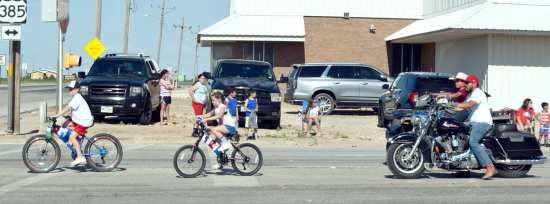 Springlake draws huge crowd for annual July 4th Celebration