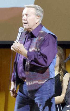 Kenneth Richards presented the song “This is America” and also led the assembly in the singing of “God Bless the USA” at the conclusion of the Veterans Day Memorial program held at Sudan.