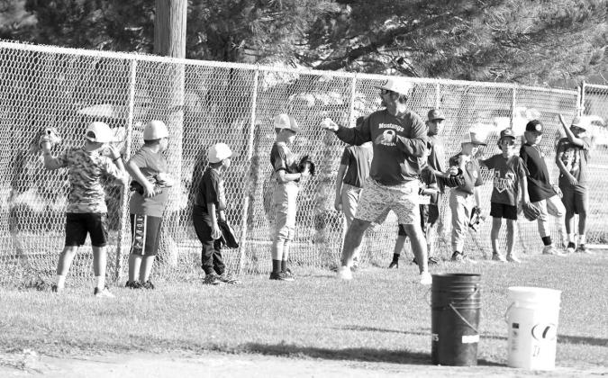 Olton hosts youth baseball camp