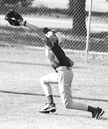 Olton hosts youth baseball camp