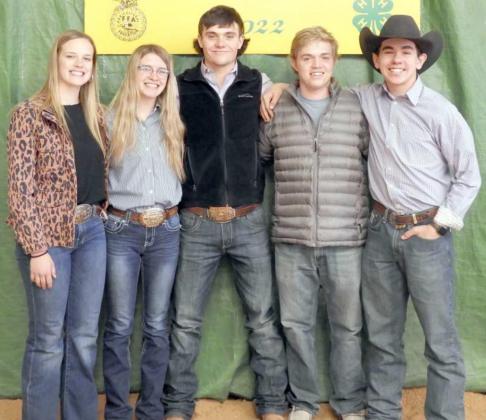 Senior Exhibitors and Showmanship Winners from E-S Stock Show