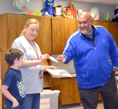Shanna Miles honored as ‘Teacher On The Rise’