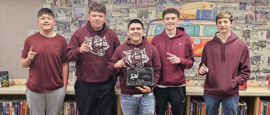The Littlefield Wildcats’ varsity golf team won the Muleshoe Golf Invitatioal on Tuesday. (Shown): Noah Castaneda, Jayce Longoria, Samuel Mermella, Reece Miller and Ky Hays. (Staff Photo by Derek Lopez)