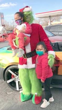 The Grinch invades Littlefield!
