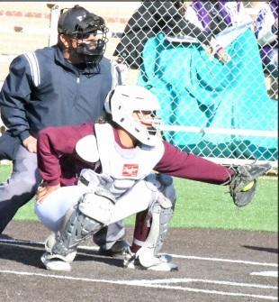 Lady Cats clinch play-off spot with win over bobbies
