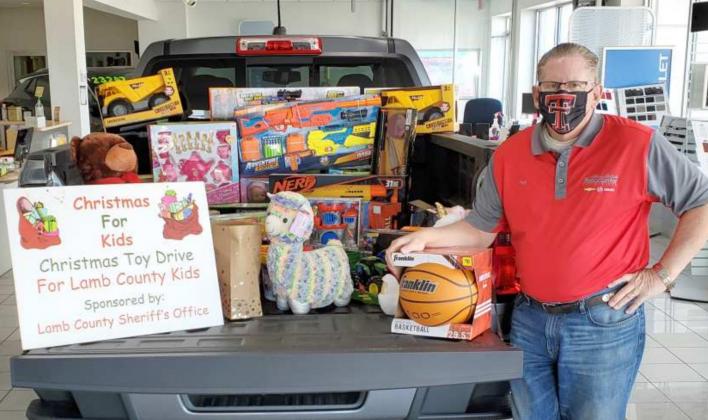 John Roley’s AutoCenter in Littlefield taking toy donations