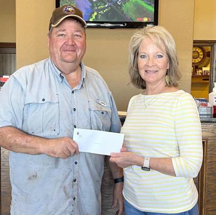 Lamb Co. Farm Bureau Supports Community Food Programs