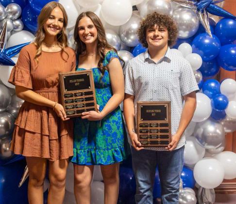 2023-2024 Olton Tennis Awards - Girl’s MVP’s Aspen Struve and Adrienne Struve; Boy’s MVP Avery Garcia. (Photo Courtesy of Dusty Gorman)