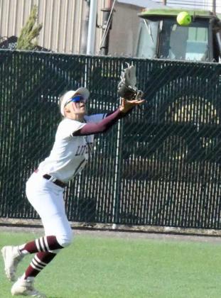 Lady Cats open district with win over Muleshoe