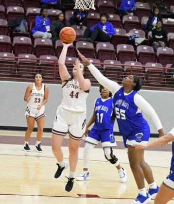 Hornets finish regular season as CO-DISTRICT CHAMPIONS