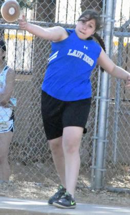 SEVENTH IN DISCUS – Amherst’s Evelyn Gonzales, throws the discus 55’1.5”, which was good for a seventh place finish in the girl’s varsity discus competition last Thursday at the 2021 Son Qualls Relays Track Meet at Sudan High School. (Staff Photo by Derek Lopez)