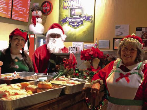 Nopalitos hosts Breakfast with Santa, proceeds going to Wildcat Wish