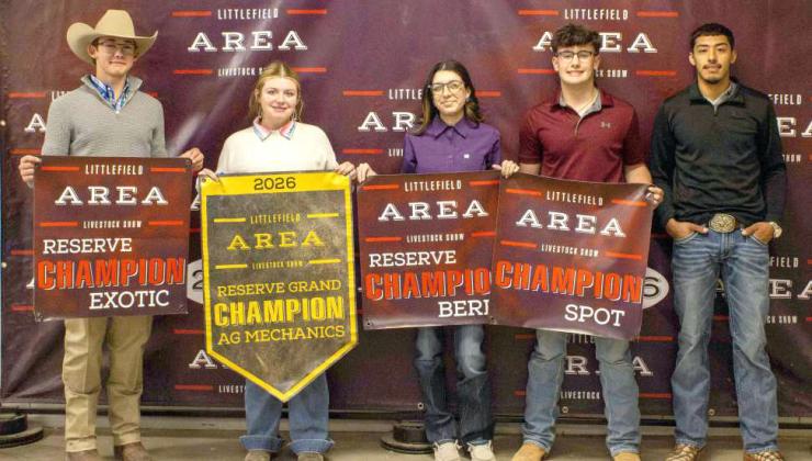 Littlefield FFA seniors Ty Carr, Ally Dalton, Tayte Miller, Jayden Kirkland and Erik Trejo pose for a photo at the Littlefield Area Stock Show Auction on January 17, 2026. (Photo by Madison Vidales)
