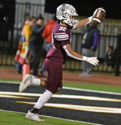 Littlefield senior receiver, Gabriel Villanueva, catches a slant over the middle from quarterback Chip Green and takes it in for the score, during the third quarter of the Wildcats’ 3AArea Championship win over Crane in Lamesa on Friday. (Staff Photo by Derek Lopez)