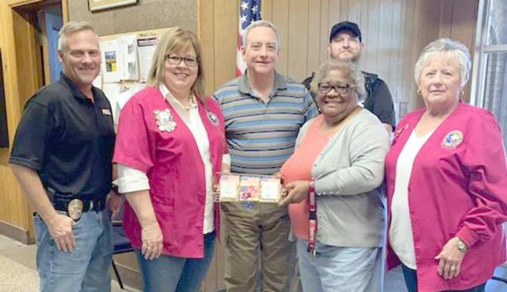 LHC Auxiliary gives gifts of appreciation