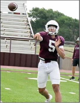 Wildcats hold intersquad scrimmage
