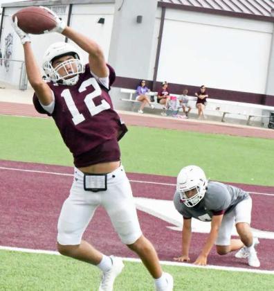 Wildcats hold intersquad scrimmage