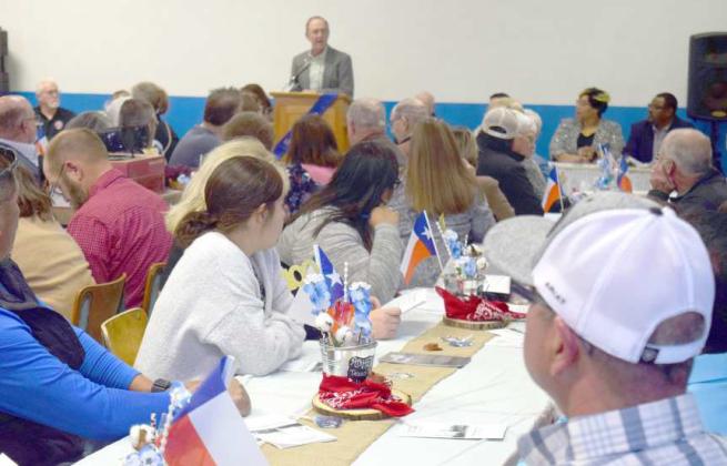 Larry Sawyer Master of Ceremonies greeted a full house at the Amherst Chamber of Commerce Banquet on Tuesday, March 28, 2023 during the Centennial year of Amherst, Texas. (Photo by Ann Reagan)