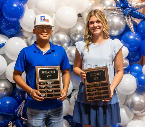 2023-2024 OLTON GOLF AWARDS - Mustang Golf MVP, Paytn Jimenez; Fillie Golf MVP, Payge Davina. (Photo Courtesy of Dusty Gorman)