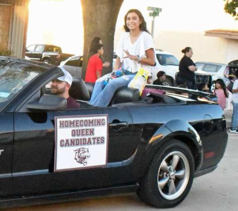 2022 Littlefield Homecoming Queen candidate, Abigail Ybarbo, riding in the Homecoming Parade on Thursday down Phelps Ave. (Staff Photo by Derek Lopez)