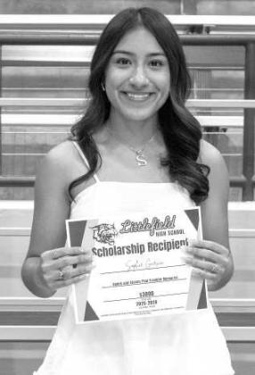 Sophie Garcia receives a $3,000 scholarship from the Speck and Steven Paul Franklin Memorial.
