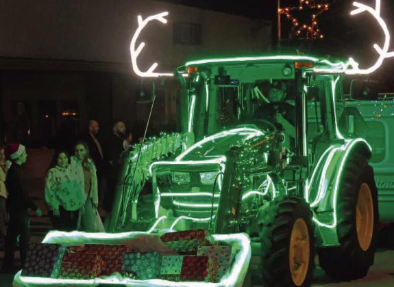 Lamb County Library hosts annual Christmas Bash