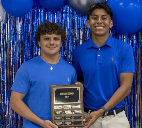 Mustang Tennis MVP Avery Garcia and Adair Flores