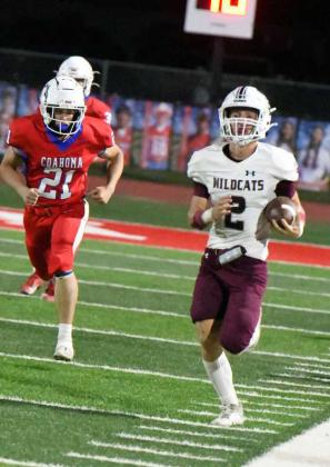 Littlefield’s, Major McNeese (2), catches a screen pass from Chip Green, and takes it 89 yards down the Littlefield sideline for a touchdown, during the fourth quarter of their, 71-70, loss to Coahoma on Friday on the road. (Staff Photo by Derek Lopez)