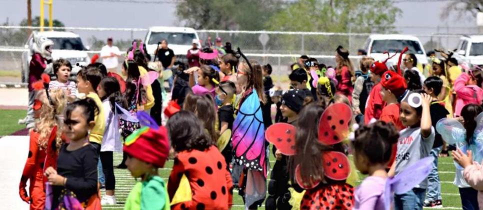 GOODNESS GRACIOUS!! Wildcat Stadium was filled with Bugz on Tuesday, May 4, 2021. They came by school bus to perform a musical review from the play “Bugz” directed by Toni Meredith, music director of Littlefield Primary. (Photo by Ann Reagan)