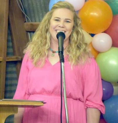 Robin Stevenson led the National Anthem to start the Olton Chamber of Commerce and Agriculture Banquet on March 4, 2023. (Photo by Ann Reagan)