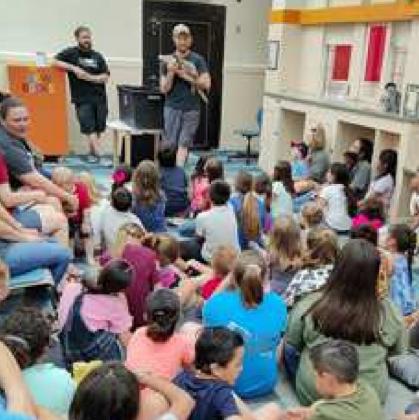 Lamb County Library entertains, encourages reading in summer