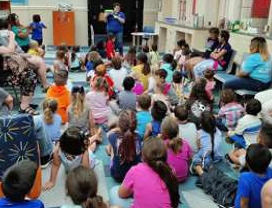 Lamb County Library entertains, encourages reading in summer