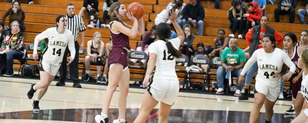 Lady Cats grind out district victory over Lamesa