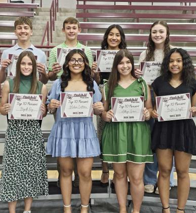 Junior Top 10%: (Top L-R): Peyton Bussanmas, Ty Carr, Sophia Garcia and Lyric Rios. (Front L-R): Bryndle Ray, Maddison Contreras, Addesyn Garcia and Brittani Wright. (Staff Photo by Derek Lopez)