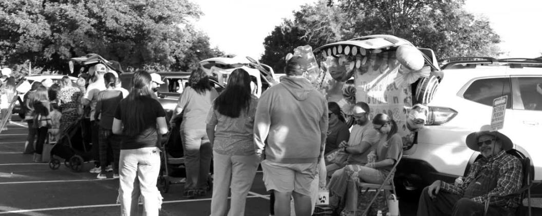 The Crescent Park Church of Christ served a large crowd during their Trunk or Treat event held on Sunday, Oct. 26, 2025. The Church also hosted a wide assortment of games for the participants to play. (Photos by Ann Reagan)