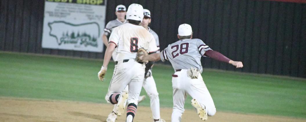 Wildcat baseball slays Tigers on the road