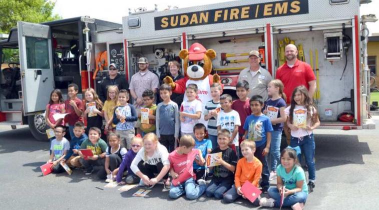 THREE CLASSES OF SUDAN FIRST GRADERS