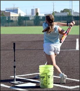 TARYN GOLDEN, Lady Cat Softball Captain / Catcher