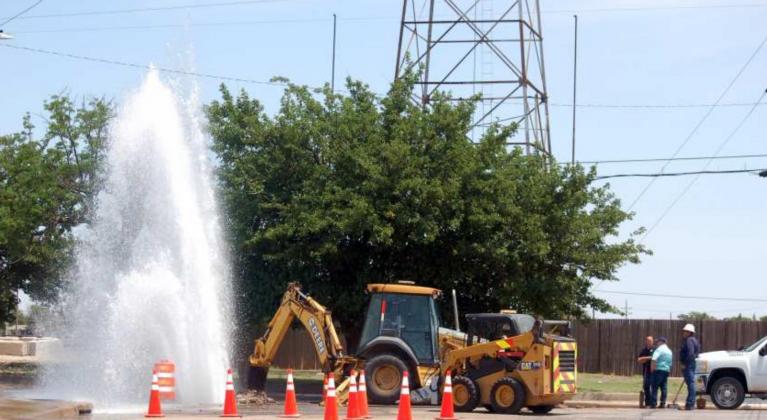 Geyser on Delano Ave.