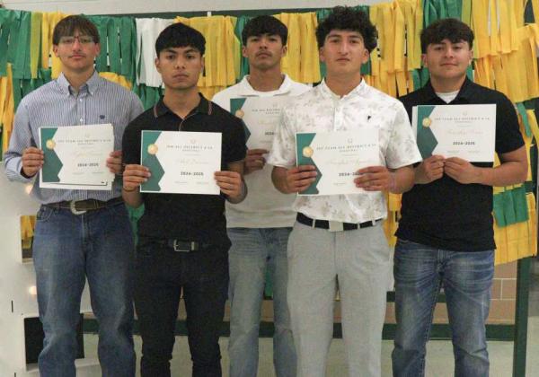 Boy’s Basketball Awards: Tyler Tanaro, 1st Team All-District; Abel Quirino, Honorable Mention All-District; Kaylob Frietz, Honorable Mention All-District; Froylan Agundiz, 1st Team All-District and Timothy Tovar, 1st Team All-District.