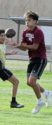 Littlefield freshman, Sammy Saenz, picks off Sudan, during the Wildcats’ JV match with Sudan on Monday during 7v7. (Staff Photo by Derek Lopez)