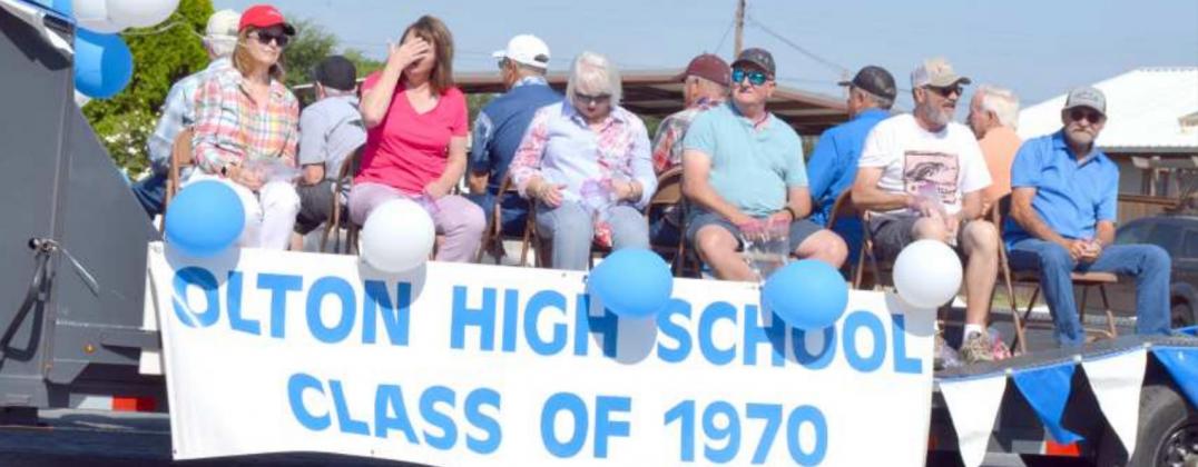 2021 Olton Class Reunions having fun