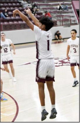 Wildcats clip Leopards, 61-44, to win Wildcat Classic