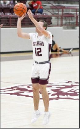 Wildcats clip Leopards, 61-44, to win Wildcat Classic