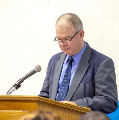 Amherst Mayor Clinton Sawyer addresses community members at the Amherst Chamber Banquet on April 10, 2025. (Staff Photo by Madison Vidales)